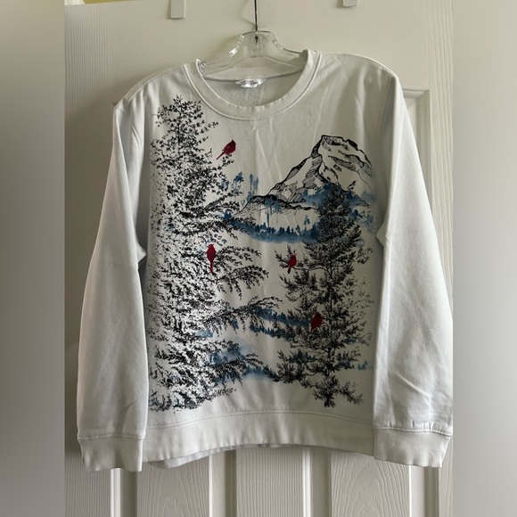 White Sweatshirt - Picture 1 of 1